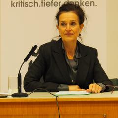 Gabriele Sorgo bei ihrem Vortrag