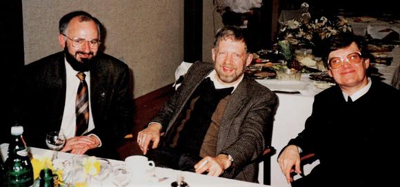 Dr. Johannes G. Gartner (rechts) im Kreis dreier ehemaliger Rektoren mit Eduard Gruber und Franz Steinkellner)